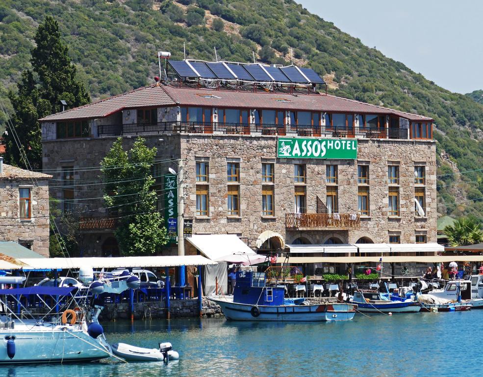 Assos Hotel Exterior photo